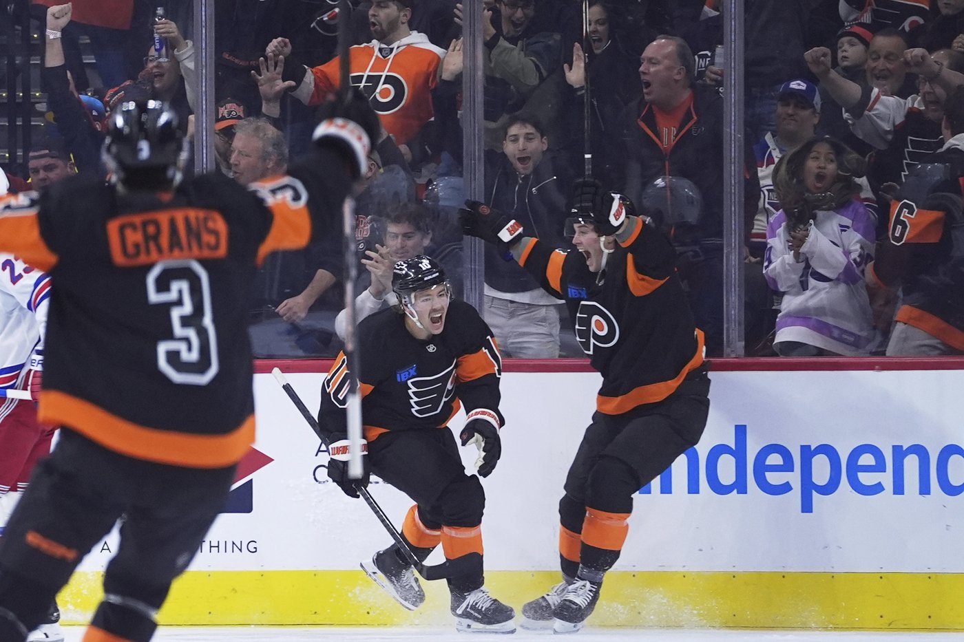 Travis Konecny scores twice in Philadelphia's 3-1 win over the Rangers | iNFOnews.ca
