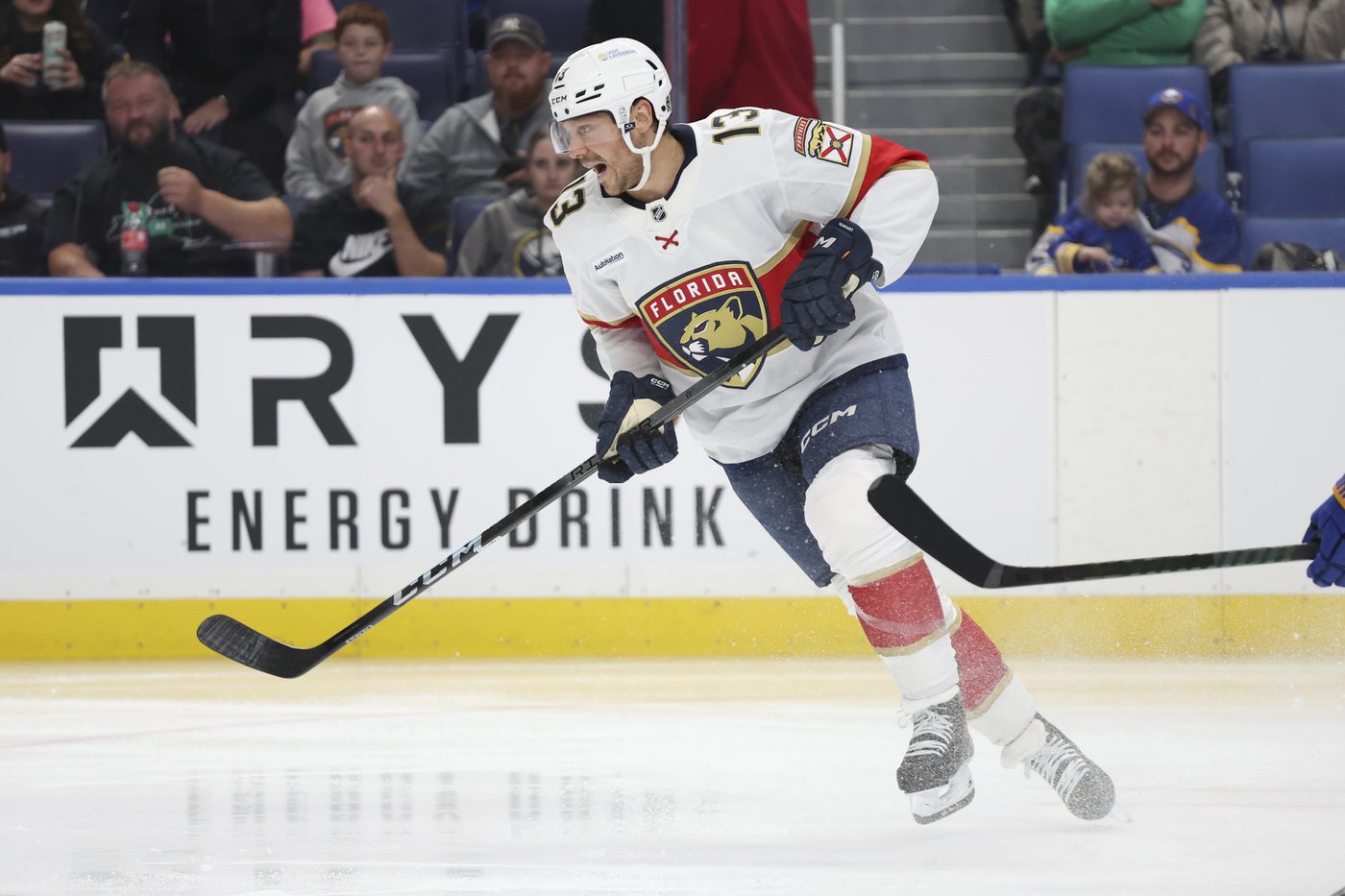 Thompson scores go-ahead goal, and Sabres end season-opening 3-game skid with 5-2 win over Panthers | iNFOnews.ca Thompson scores go-ahead goal, and Sabres end season-opening 3-game skid with 5-2 win over Panthers | iNFOnews.ca