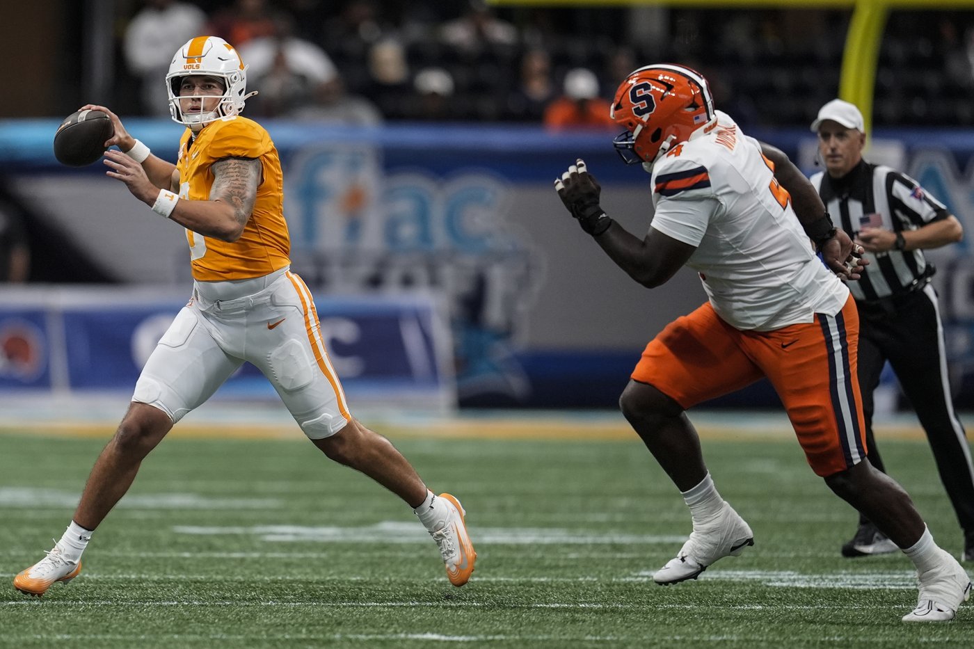 Aguilar passes for 3 touchdowns as No. 24 Tennessee beats Syracuse 45-26 in season opener | iNFOnews.ca Aguilar passes for 3 touchdowns as No. 24 Tennessee beats Syracuse 45-26 in season opener | iNFOnews.ca