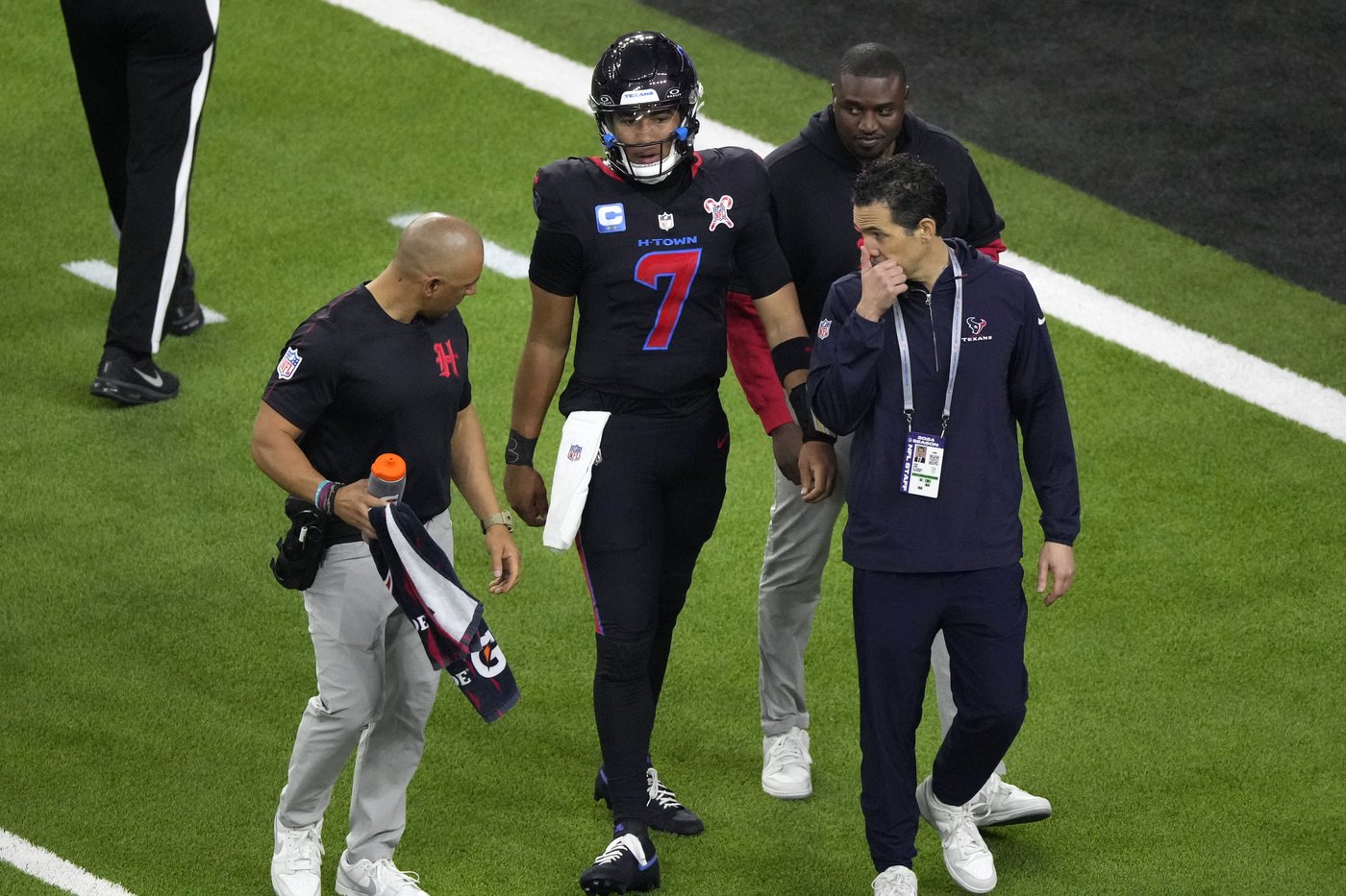 Texans want to snap skid before the playoffs with Titans headed for likely top 10 draft pick | iNFOnews.ca