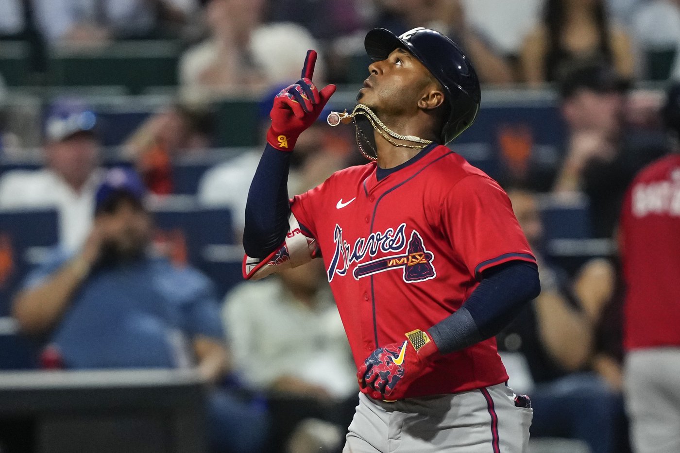 Albies' double in eighth inning secures Braves' 4-3 win over Mets | iNFOnews.ca