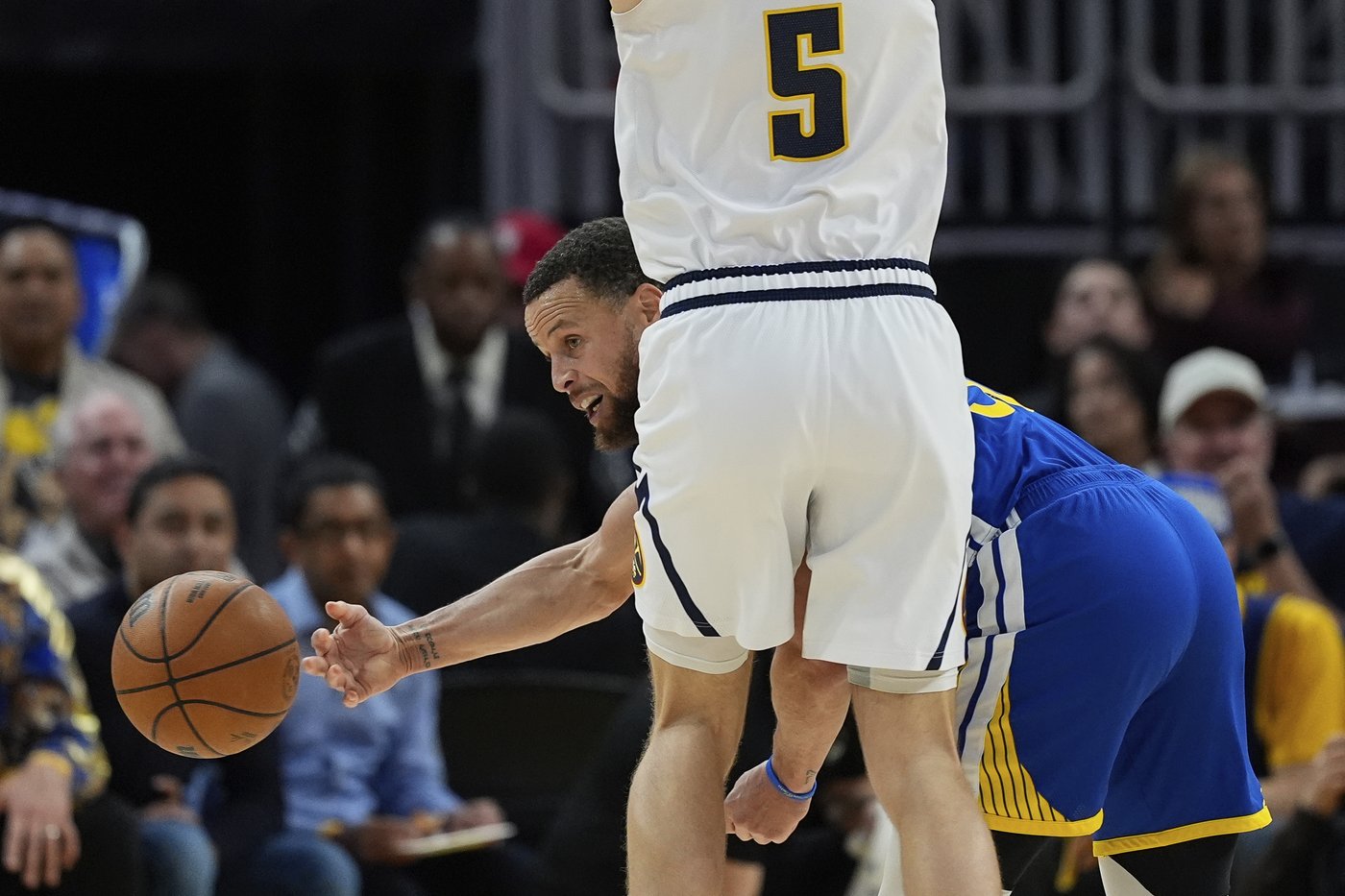 Steve Kerr committed to finding Stephen Curry a rest day, insists superstar guard is exhausted | iNFOnews.ca
