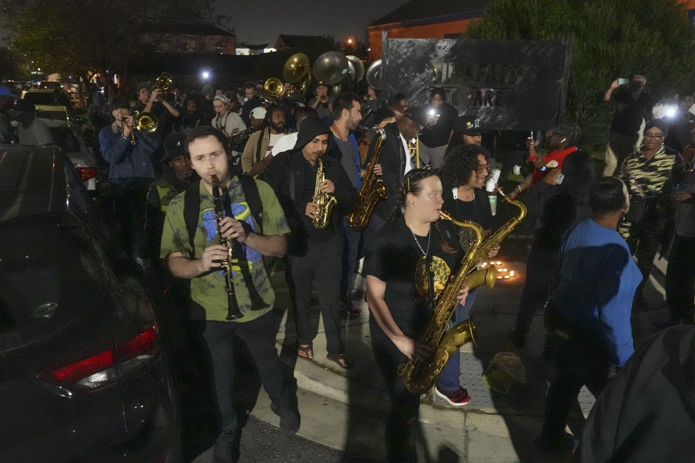 A traditional send-off in New Orleans for an innovative brass band musician | iNFOnews.ca