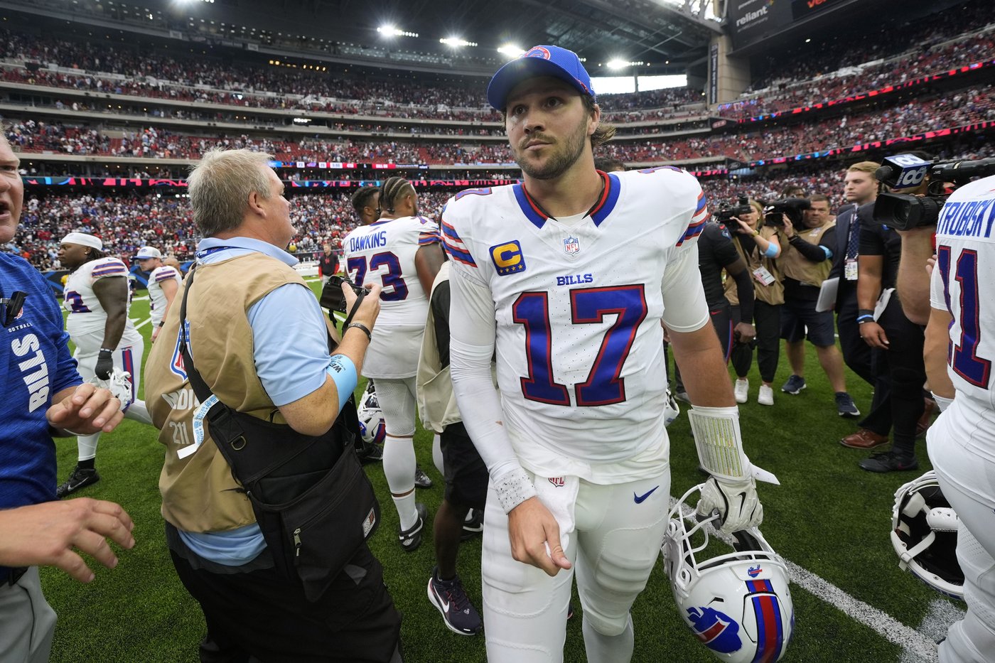 NFL concussion protocol was followed when Bills QB Josh Allen was evaluated in Houston, league says | iNFOnews.ca