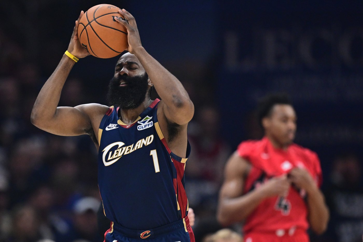 Mitchell scores 32 as Cavaliers defeat Raptors 126-113 in Game 1 of East first-round series | iNFOnews.ca