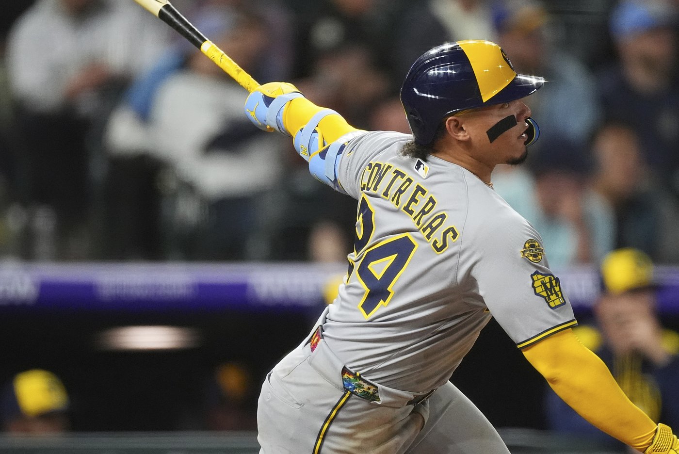 Turang, Yelich, Contreras homer to lead Brewers over Rockies, 7-1 | iNFOnews.ca