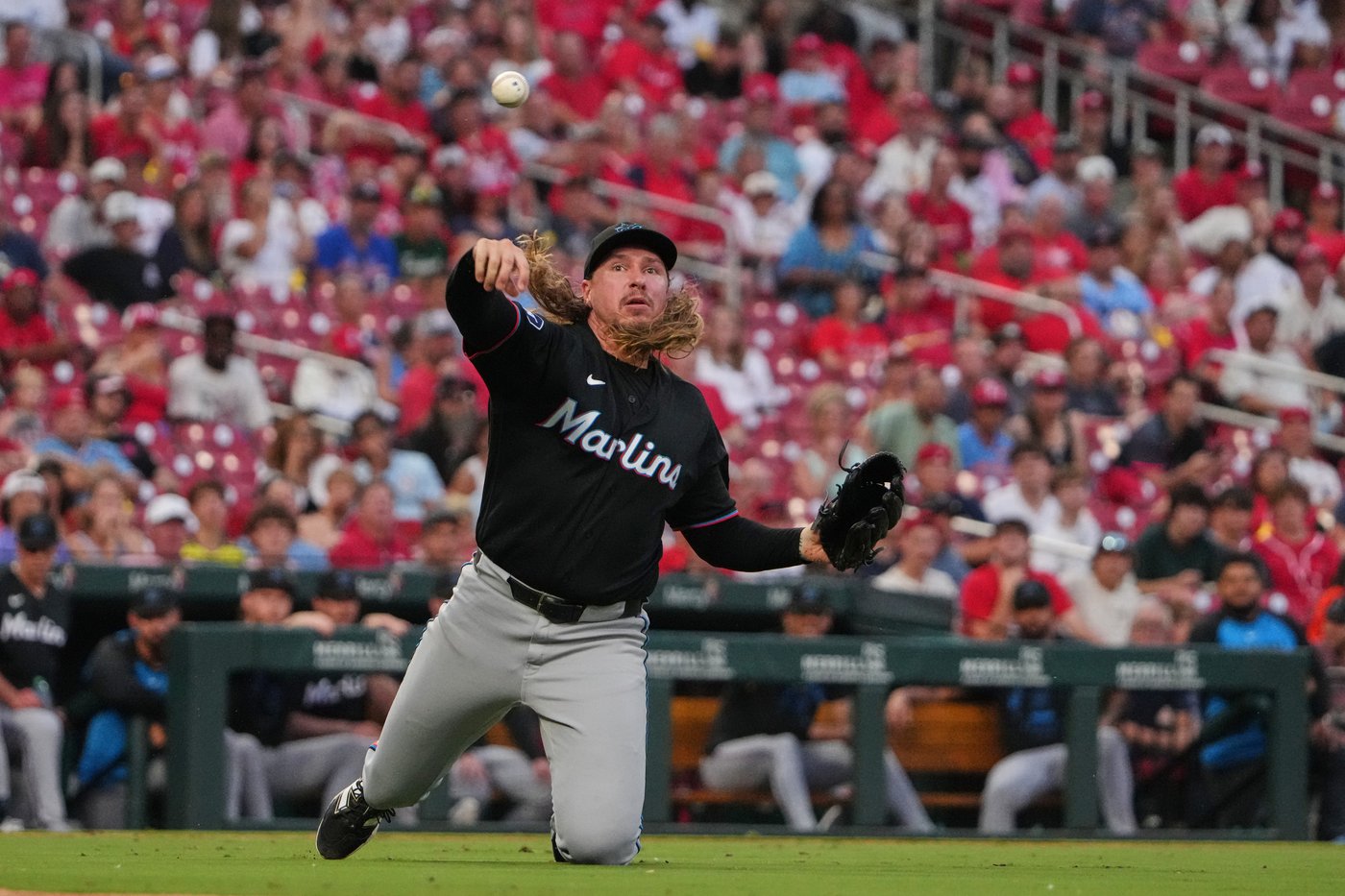 Kyle Stowers drives in 2 as the Marlins beat the Cardinals 5-1 | iNFOnews.ca