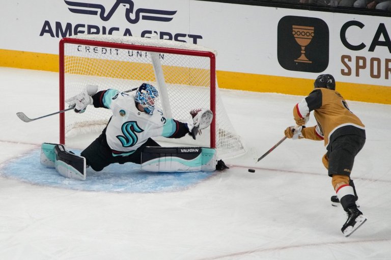 Golden Knights and Mammoth surge into 1st-round meeting as the NHL playoffs reset the stakes | iNFOnews.ca