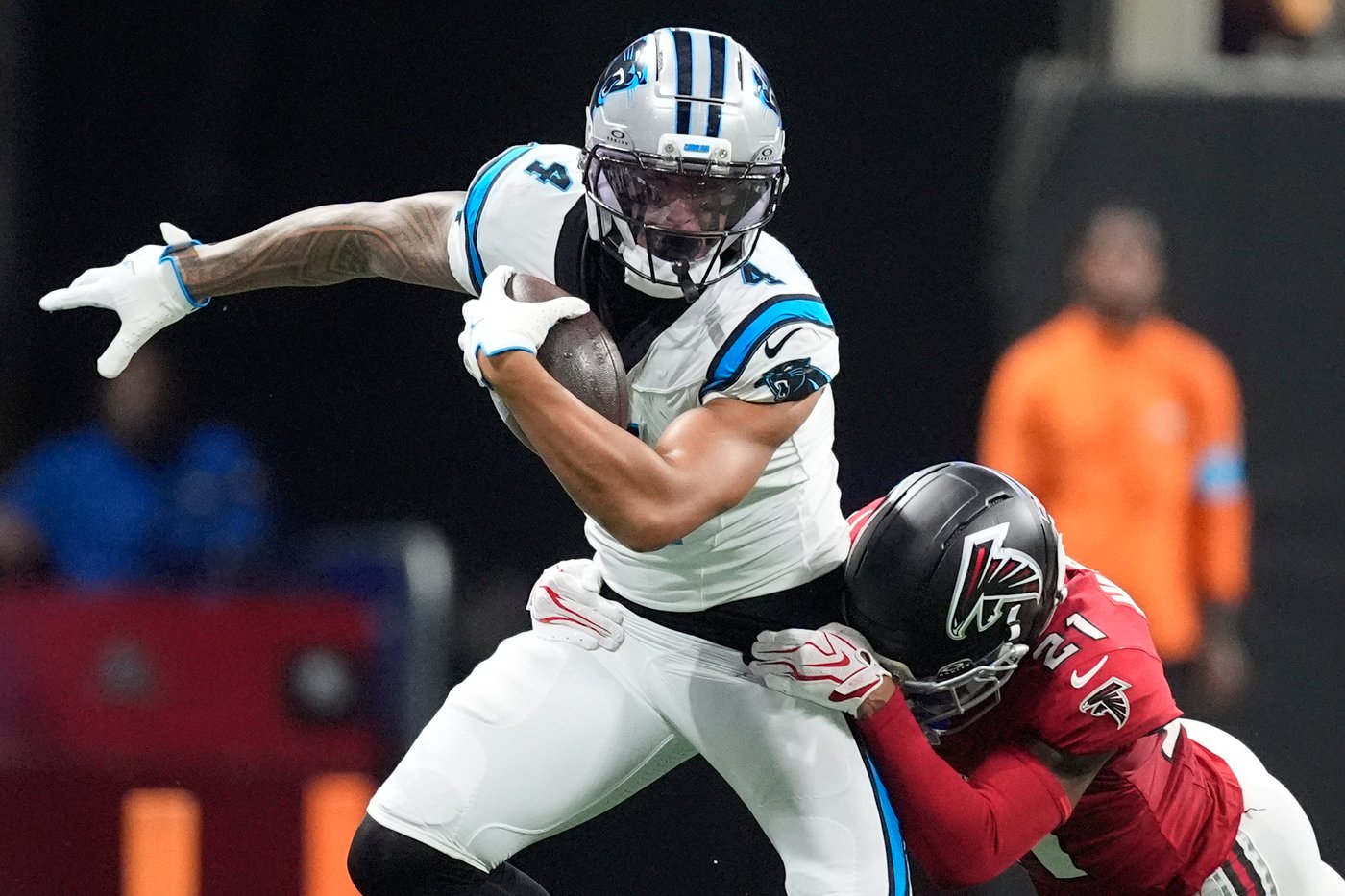 Young throws 3 TD passes, including 2 to Waller, as Panthers dominate short-handed Falcons 34-3 | iNFOnews.ca Young throws 3 TD passes, including 2 to Waller, as Panthers dominate short-handed Falcons 34-3 | iNFOnews.ca