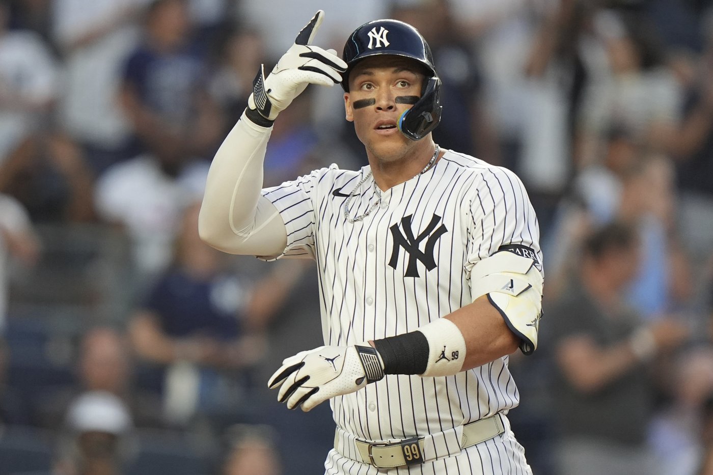 Orioles' Urías hits go-ahead homer off Weaver in the 8th inning to spoil Yankees reliever's return | iNFOnews.ca