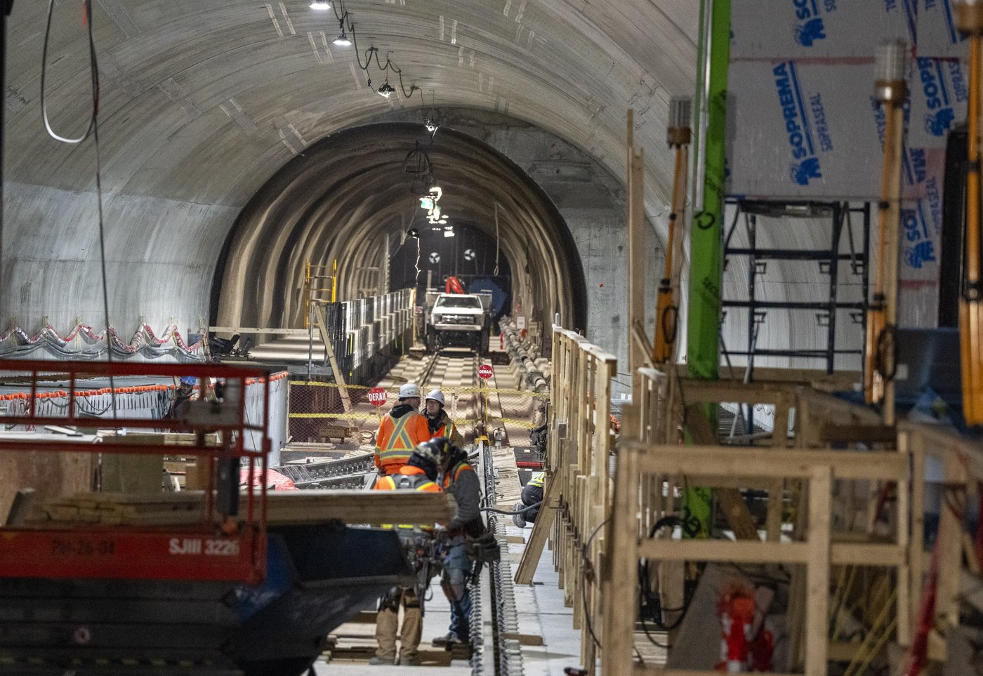 Official says construction of light-rail station to Montreal airport is on track | iNFOnews.ca