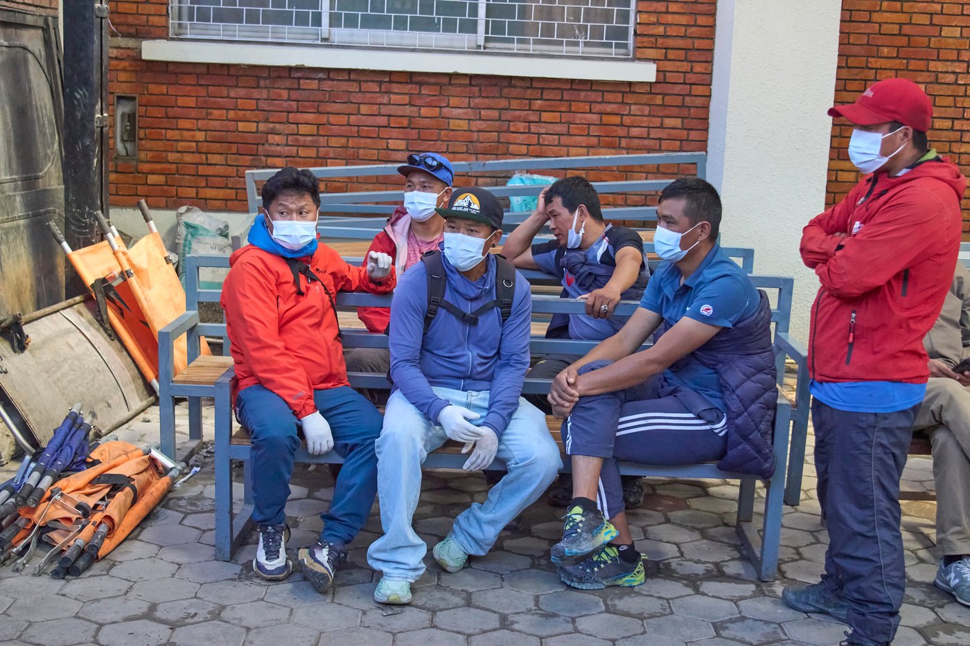 Rescue teams in Nepal search for 12 missing after avalanche kills 4 | iNFOnews.ca Rescue teams in Nepal search for 12 missing after avalanche kills 4 | iNFOnews.ca