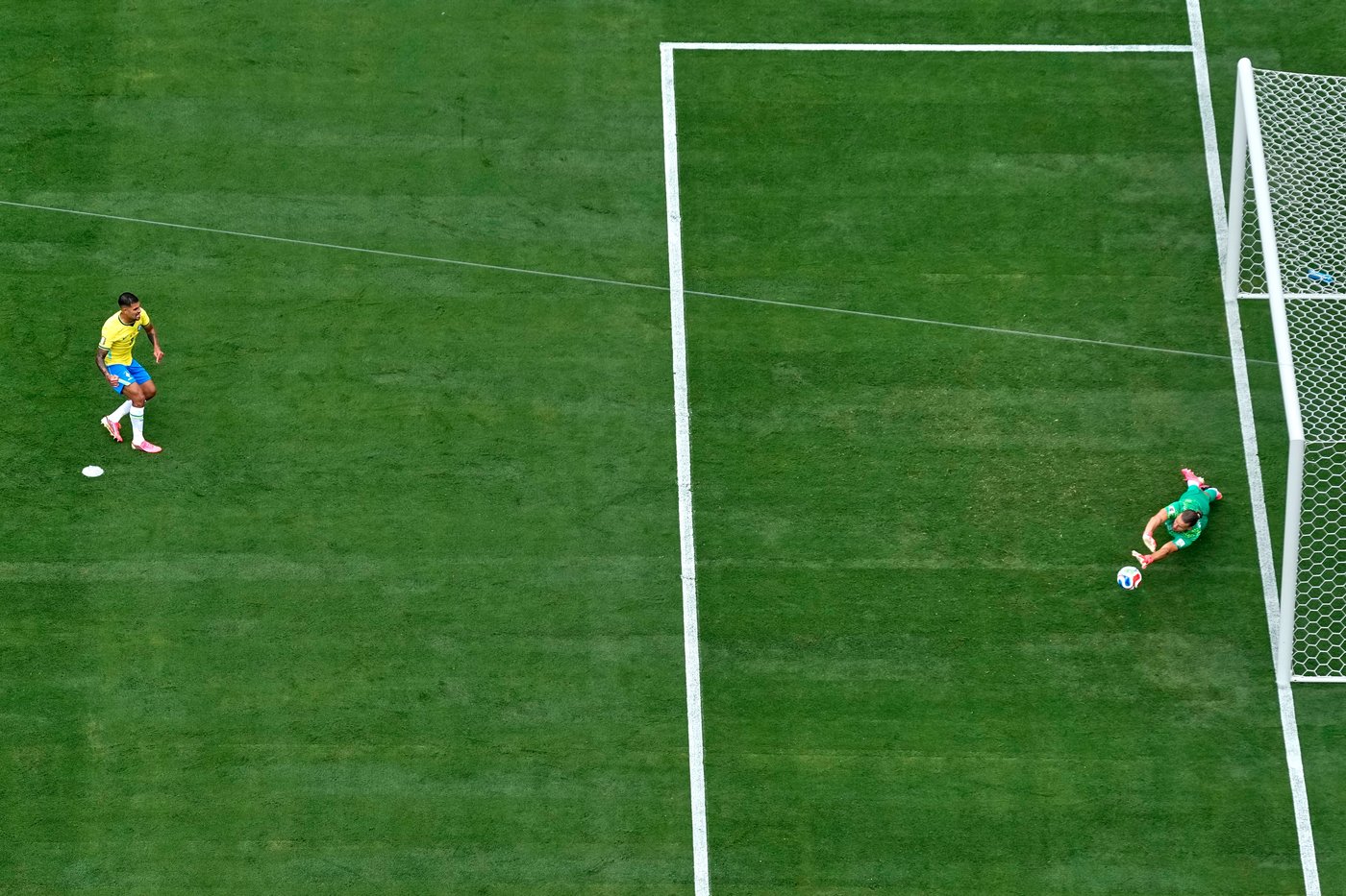 Brazil left to second-guess penalty kick choice after earliest World Cup exit since 1990 | iNFOnews.ca