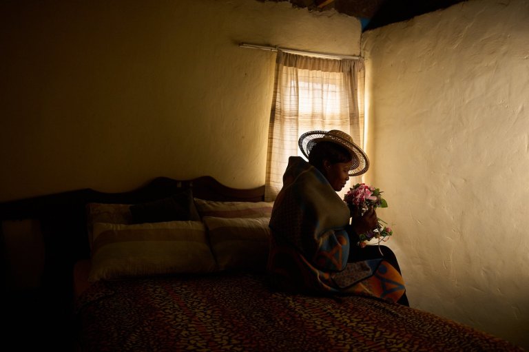 Fear and worry in Lesotho: Photos show those affected as US aid cuts affect care for HIV patients | iNFOnews.ca