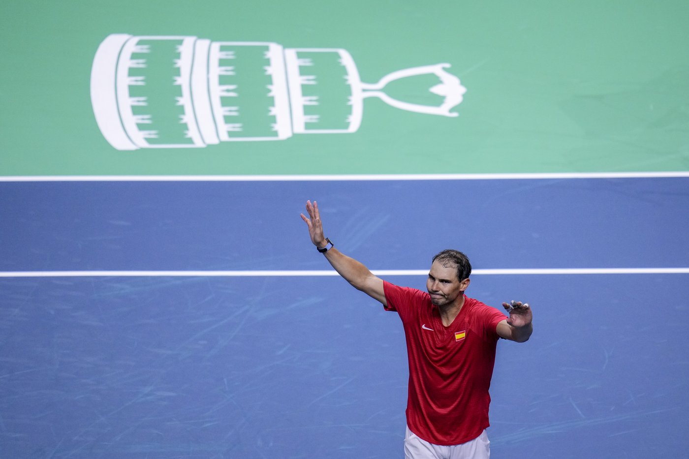 An emotional Rafael Nadal retires at the Davis Cup after he loses and Spain is eliminated | iNFOnews.ca