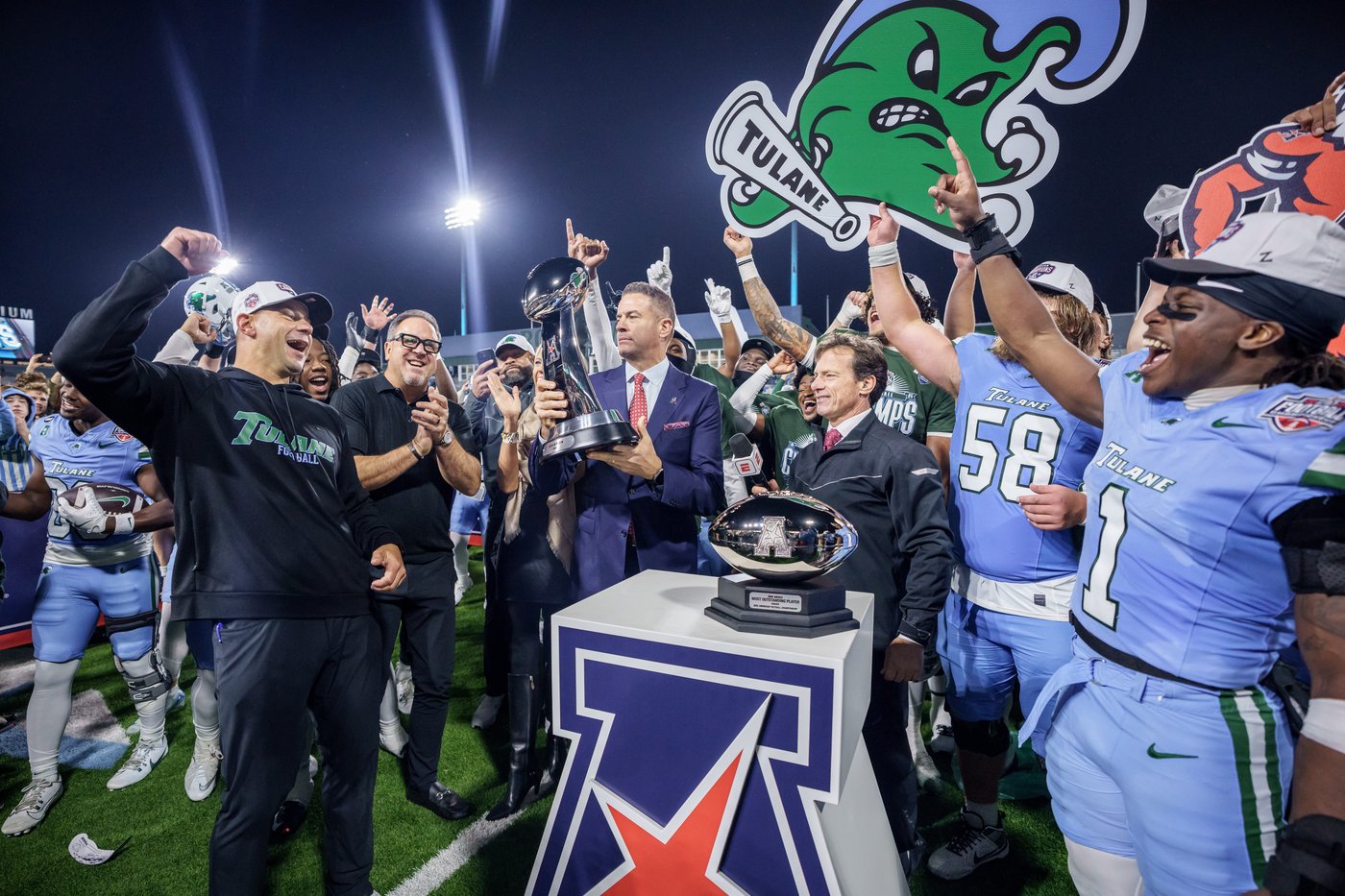Tulane taps Green Wave passing coordinator Will Hall to succeed coach Jon Sumrall after the CFP | iNFOnews.ca Tulane taps Green Wave passing coordinator Will Hall to succeed coach Jon Sumrall after the CFP | iNFOnews.ca