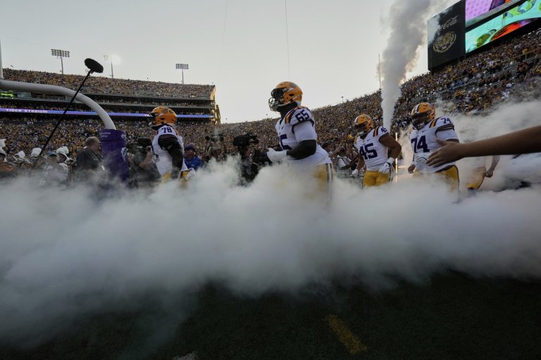 Florida assistant Jabbar Juluke suspended 3 games for his role in a pre-game scuffle at LSU | iNFOnews.ca