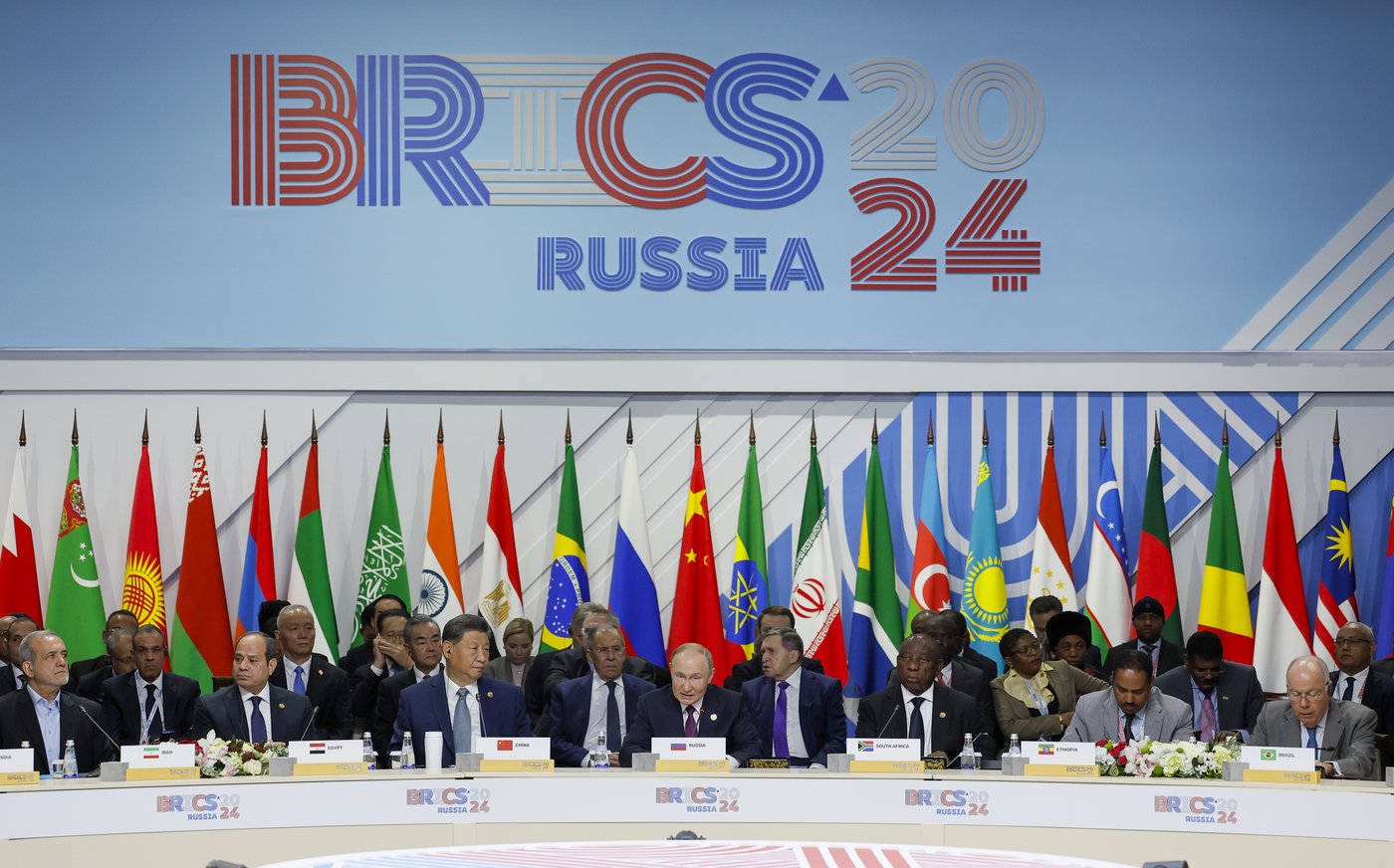 Spats over Russia and Ukraine show cracks in South Africa's unity government | iNFOnews.ca