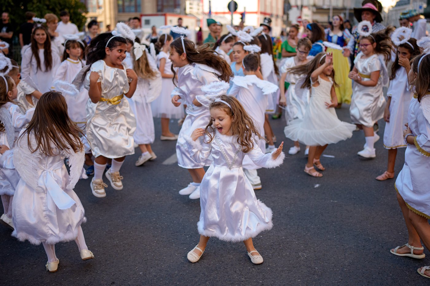 Bucharest’s Little Angels’ Parade brings children to the streets, in photos | iNFOnews.ca