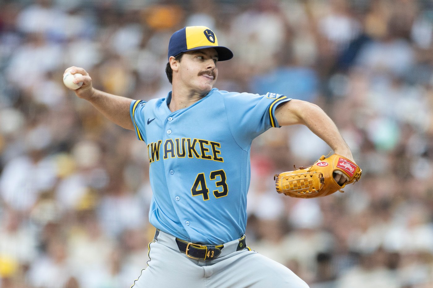Merrill's 2-run homer and Miller's 30th save lead the Padres to a 3-2 win over the Brewers | iNFOnews.ca