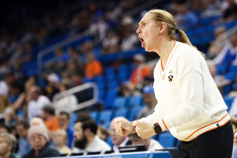 Northwestern hires former UConn star Carla Berube as women's hoops coach | iNFOnews.ca