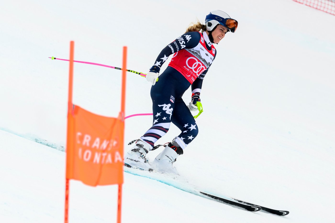 Vonn crashes in last race before Winter Games and says 'My Olympic dream is not over' | iNFOnews.ca