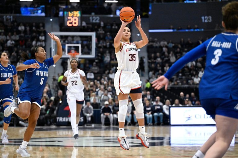 Sarah Strong, Azzi Fudd lead No. 1 UConn to 84-48 victory over Seton Hall | iNFOnews.ca
