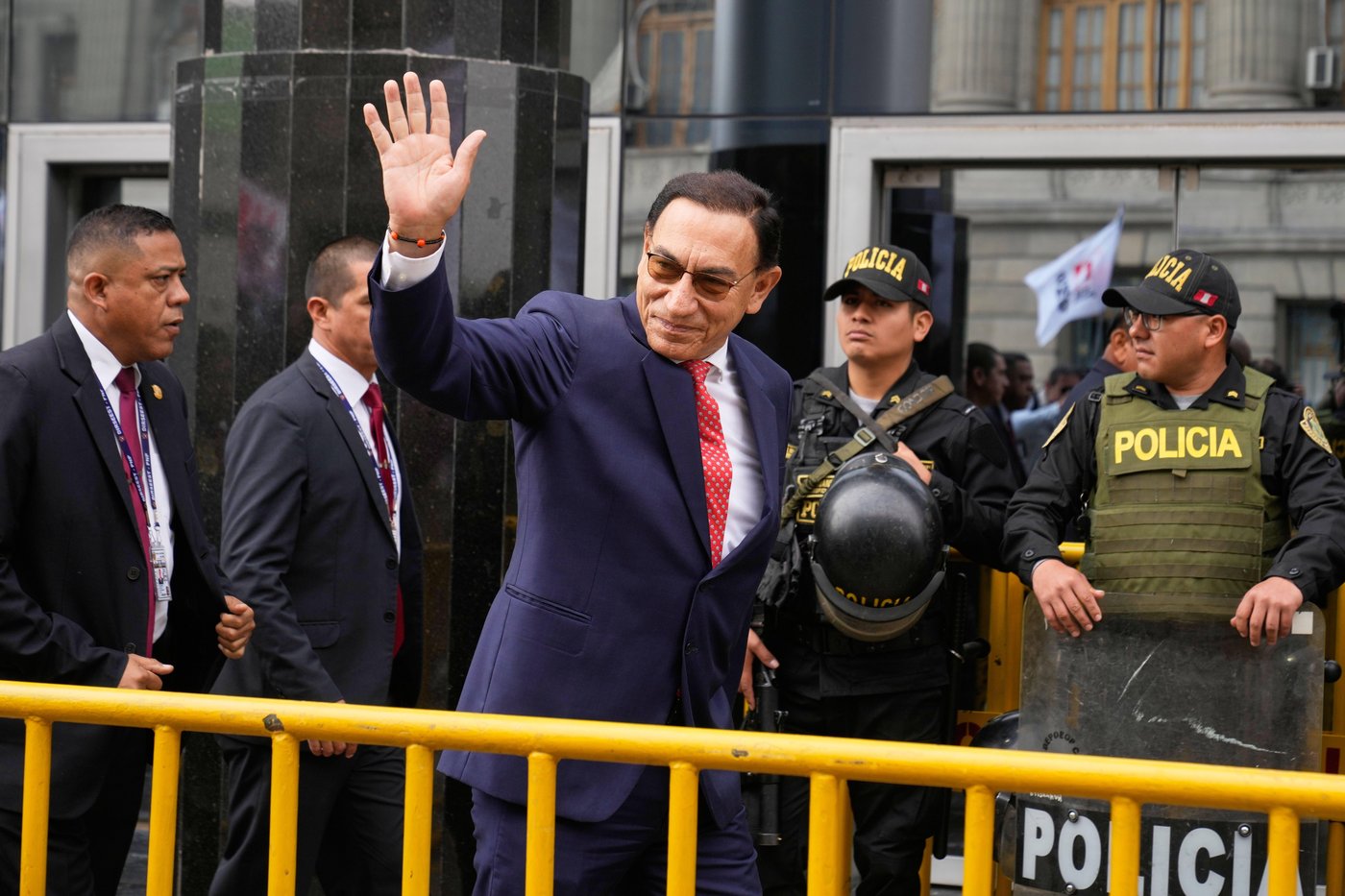 Peru sentences former President Vizcarra to 14 years in prison for corruption | iNFOnews.ca