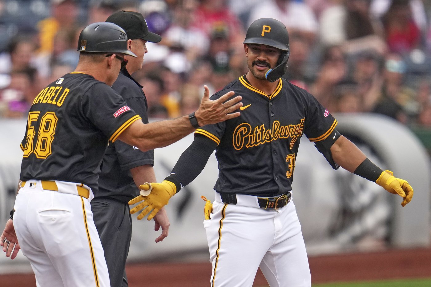 Henry Davis' second home run in as many days lifts Pirates to a 2-1 victory over sliding Phillies | iNFOnews.ca Henry Davis' second home run in as many days lifts Pirates to a 2-1 victory over sliding Phillies | iNFOnews.ca