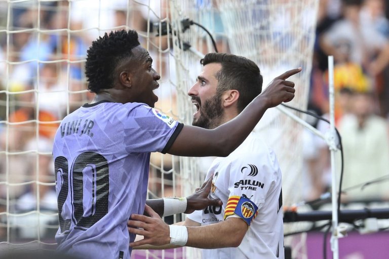 Spanish club Valencia files lawsuit against Netflix over Vinícius Júnior documentary | iNFOnews.ca