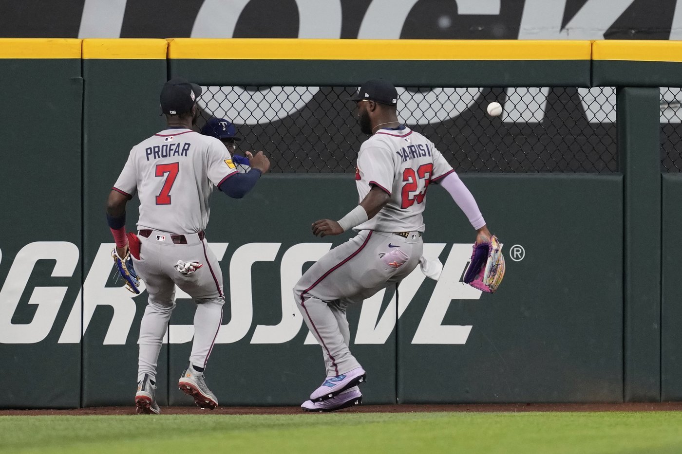 Rangers strike early, run winning streak to 6 with 8-1 victory over struggling Braves | iNFOnews.ca Rangers strike early, run winning streak to 6 with 8-1 victory over struggling Braves | iNFOnews.ca