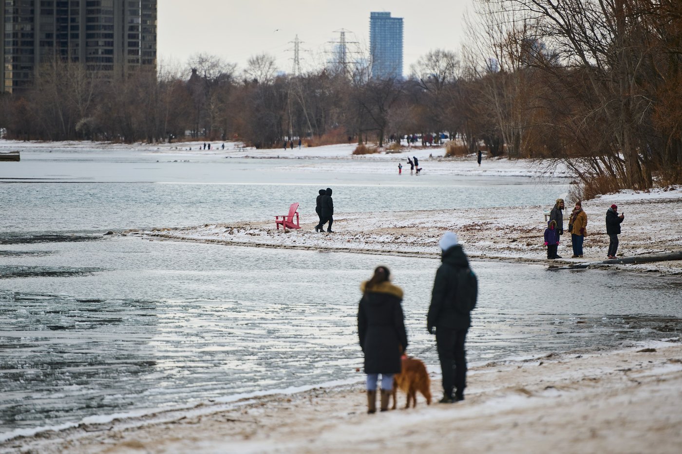 Ice 'extremely unsafe,' Hamilton police say after six end up in water | iNFOnews.ca
