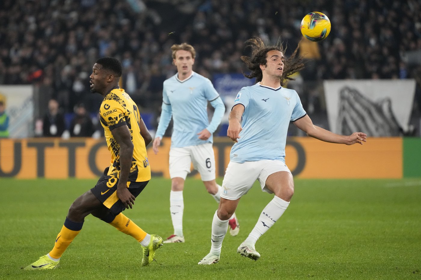 Inter stuns Lazio 6-0 to remind rivals of its title aspirations in Serie A | iNFOnews.ca
