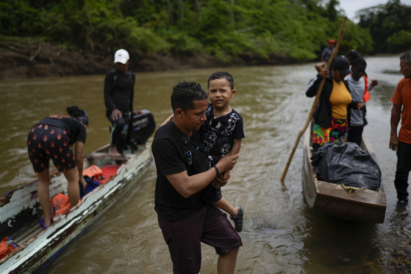 Venezuelans crossing the Darien Gap say they lost hope after July's election | iNFOnews.ca
