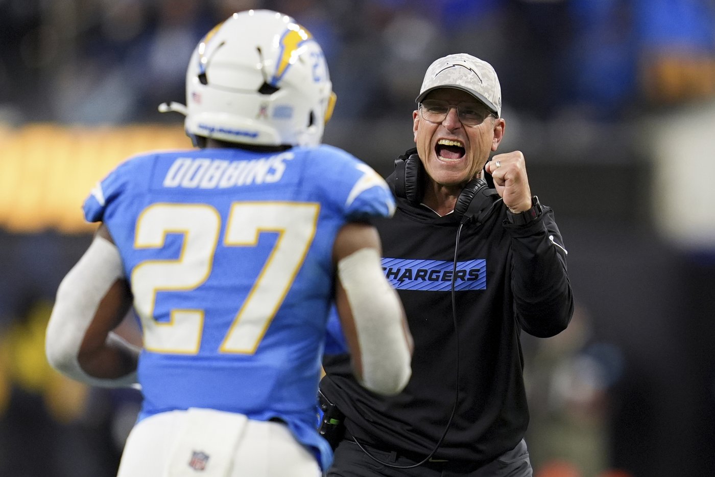 Chargers beat Bengals 34-27 on Dobbins' late TD after squandering 21-point lead | iNFOnews.ca Chargers beat Bengals 34-27 on Dobbins' late TD after squandering 21-point lead | iNFOnews.ca