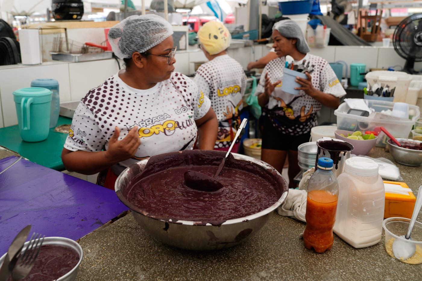 Traditional acai berry dishes surprise visitors to Brazil climate summit, no sugar added | iNFOnews.ca