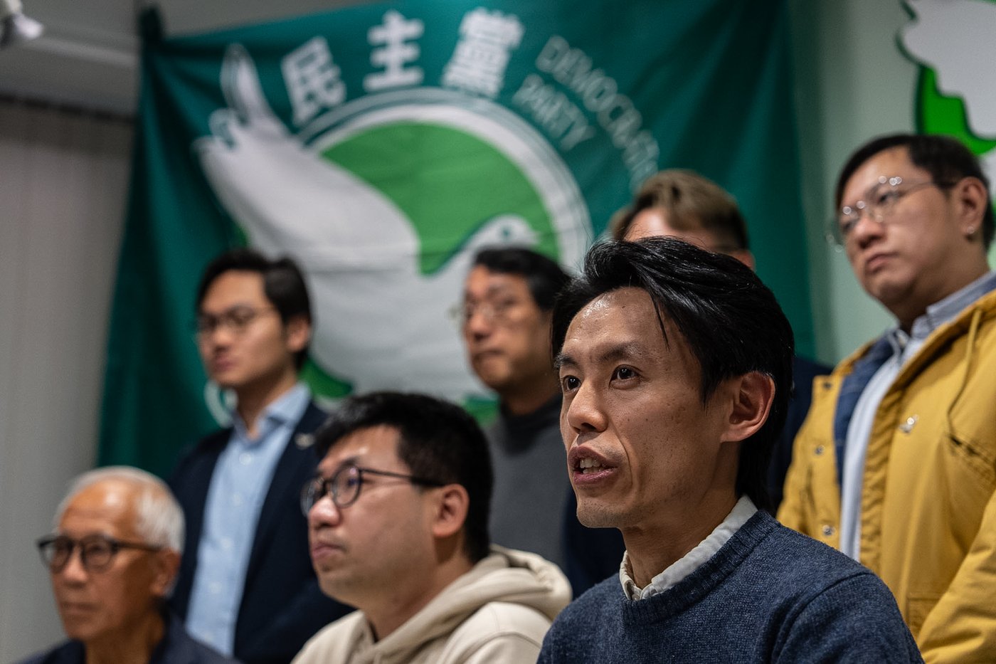 Hong Kong's biggest pro-democracy party votes to disband after more than 30 years of activism | iNFOnews.ca