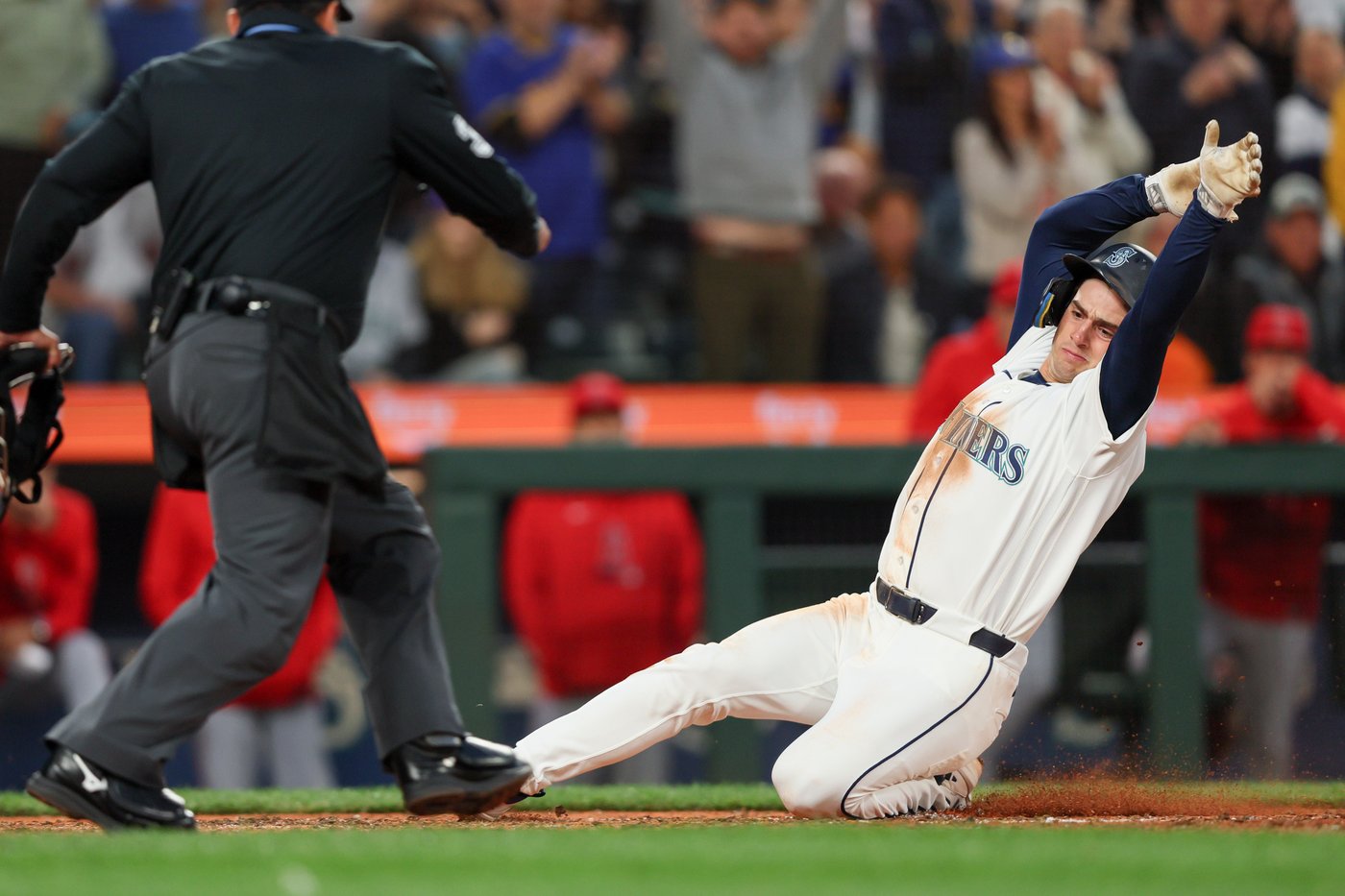 Mariners have big sixth inning to back Woo in an 8-3 victory over the Angels | iNFOnews.ca Mariners have big sixth inning to back Woo in an 8-3 victory over the Angels | iNFOnews.ca
