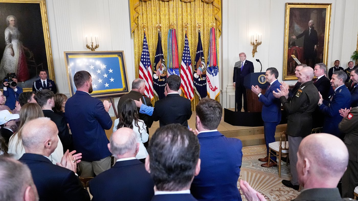 Trump awards the Medal of Honor to 3 US soldiers in a White House ceremony | iNFOnews.ca Trump awards the Medal of Honor to 3 US soldiers in a White House ceremony | iNFOnews.ca