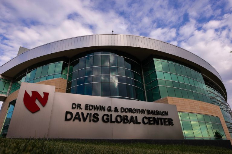 Americans exposed to hantavirus on ship enjoy some Nebraska hospitality while waiting in quarantine | iNFOnews.ca