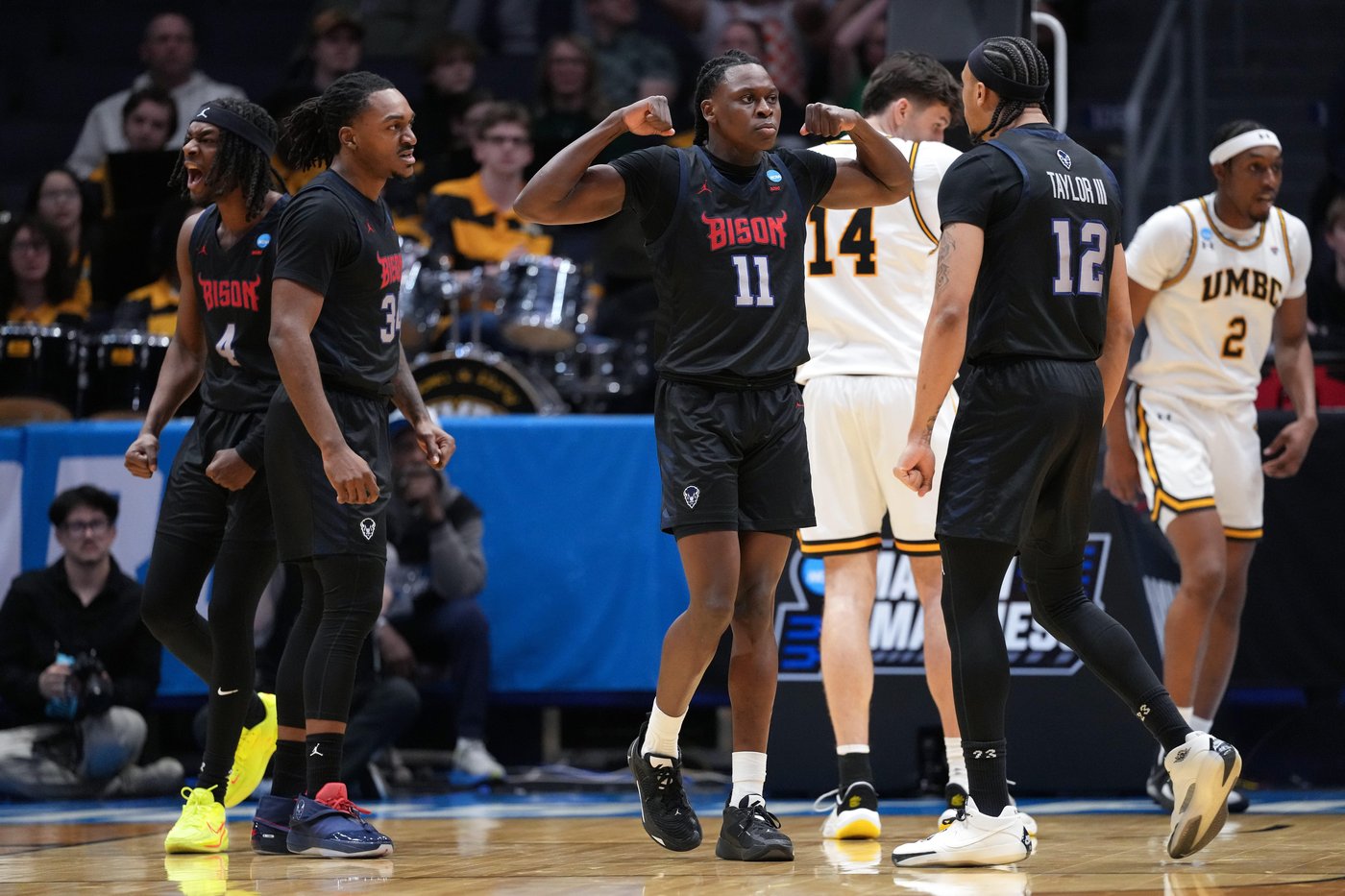 Howard gets its first March Madness win, holding off UMBC 86-83 in the First Four | iNFOnews.ca