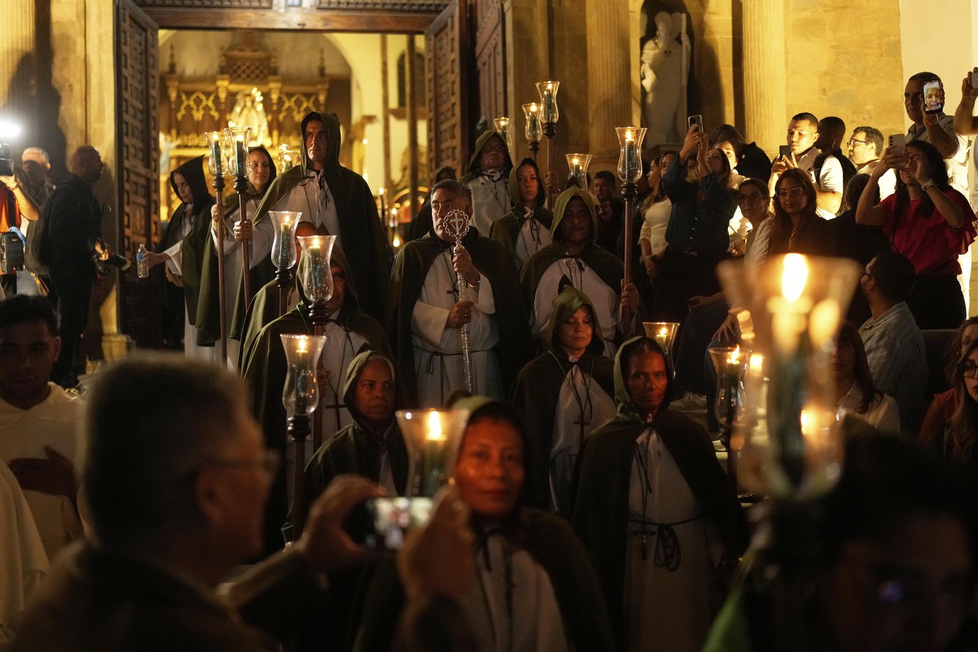 PHOTO COLLECTION: Holy Week Around the World | iNFOnews.ca PHOTO COLLECTION: Holy Week Around the World | iNFOnews.ca