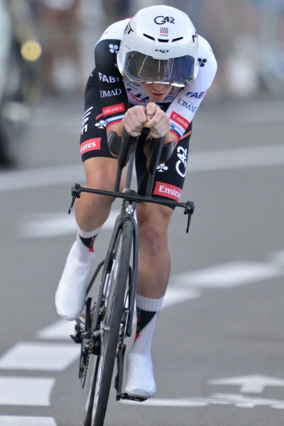 Pogačar produces explosive finish to win the first stage of the Spanish Vuelta | iNFOnews.ca Pogačar produces explosive finish to win the first stage of the Spanish Vuelta | iNFOnews.ca