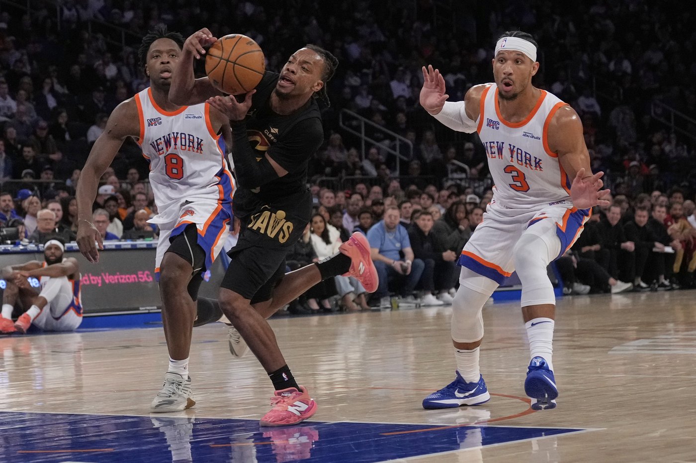 Garland rallies Cavs to 108-102 win over No. 3 seed Knicks, who finish 0-8 vs East's top 2 teams | iNFOnews.ca Garland rallies Cavs to 108-102 win over No. 3 seed Knicks, who finish 0-8 vs East's top 2 teams | iNFOnews.ca
