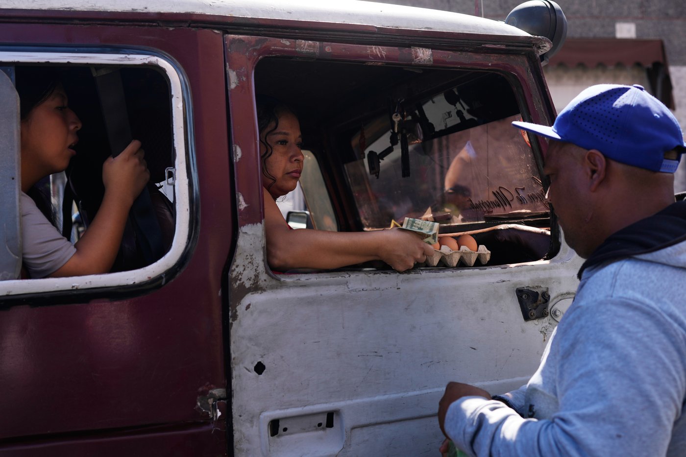Photos of Venezuela the day after US forces captured President Nicolás Maduro | iNFOnews.ca