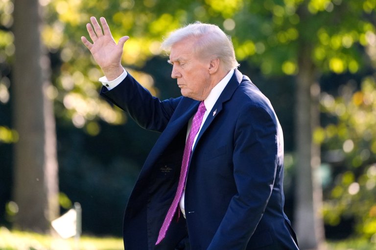 Trump hitting medium and heavy trucks with 25 per cent tariff on Nov. 1 | iNFOnews.ca