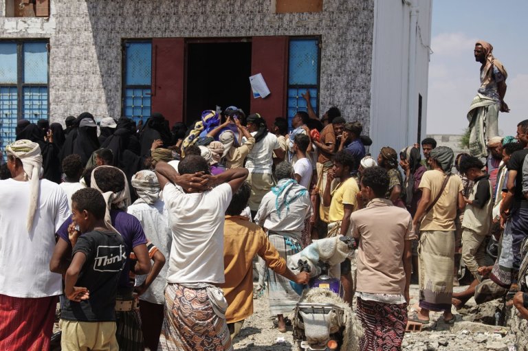 Yemen’s besieged Taiz is in famine, governor says, as 13 are killed by Saudi airstrike | iNFOnews.ca