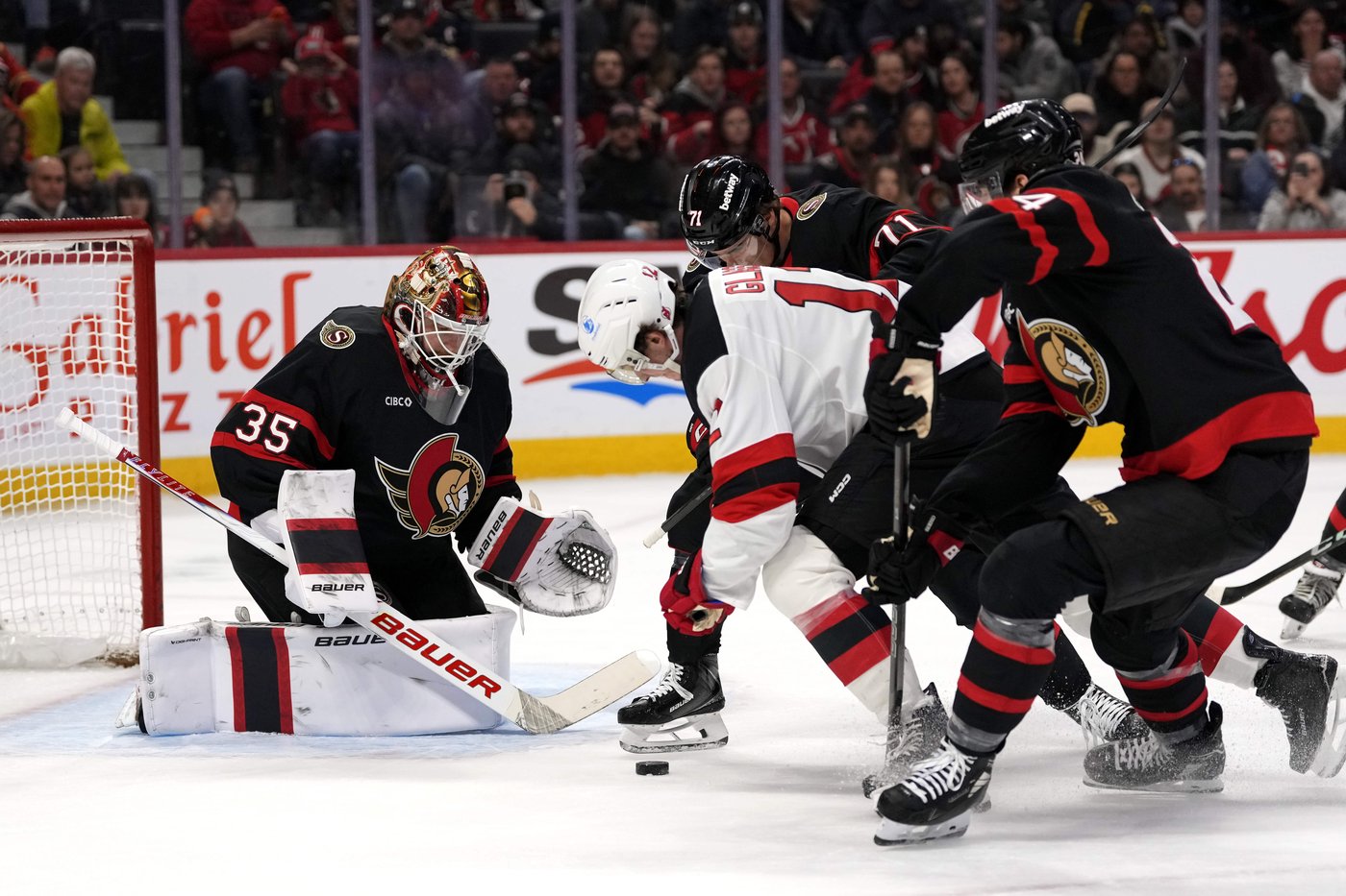 Tkachuk, Ullmark lead Senators to 4-1 win over Devils | iNFOnews.ca Tkachuk, Ullmark lead Senators to 4-1 win over Devils | iNFOnews.ca