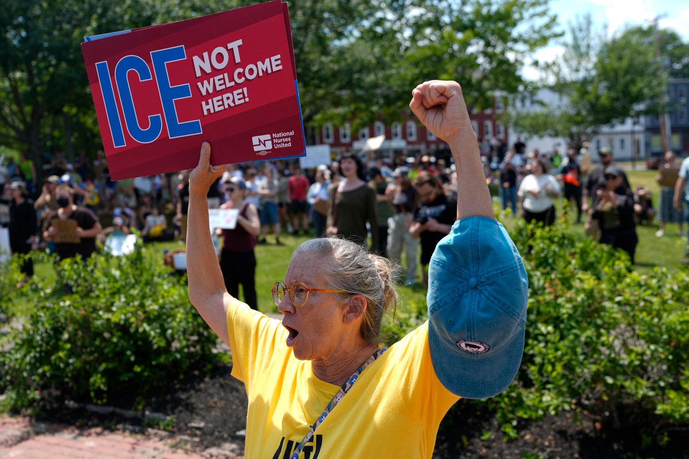 ICE officer who fatally shot driver in Maine was 'fearing for public safety,' agency says | iNFOnews.ca ICE officer who fatally shot driver in Maine was 'fearing for public safety,' agency says | iNFOnews.ca