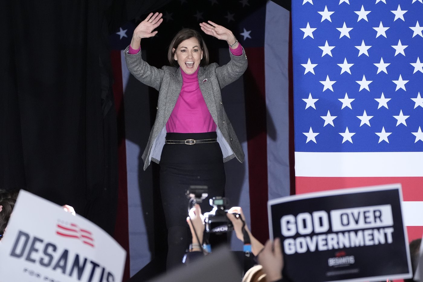 Surprise open governor's seat in Iowa signals competitive GOP primary, glimmer of hope for Democrats | iNFOnews.ca